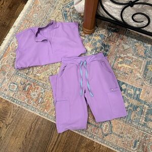 Lilac Dawn Figs Women’s Scrubs Set